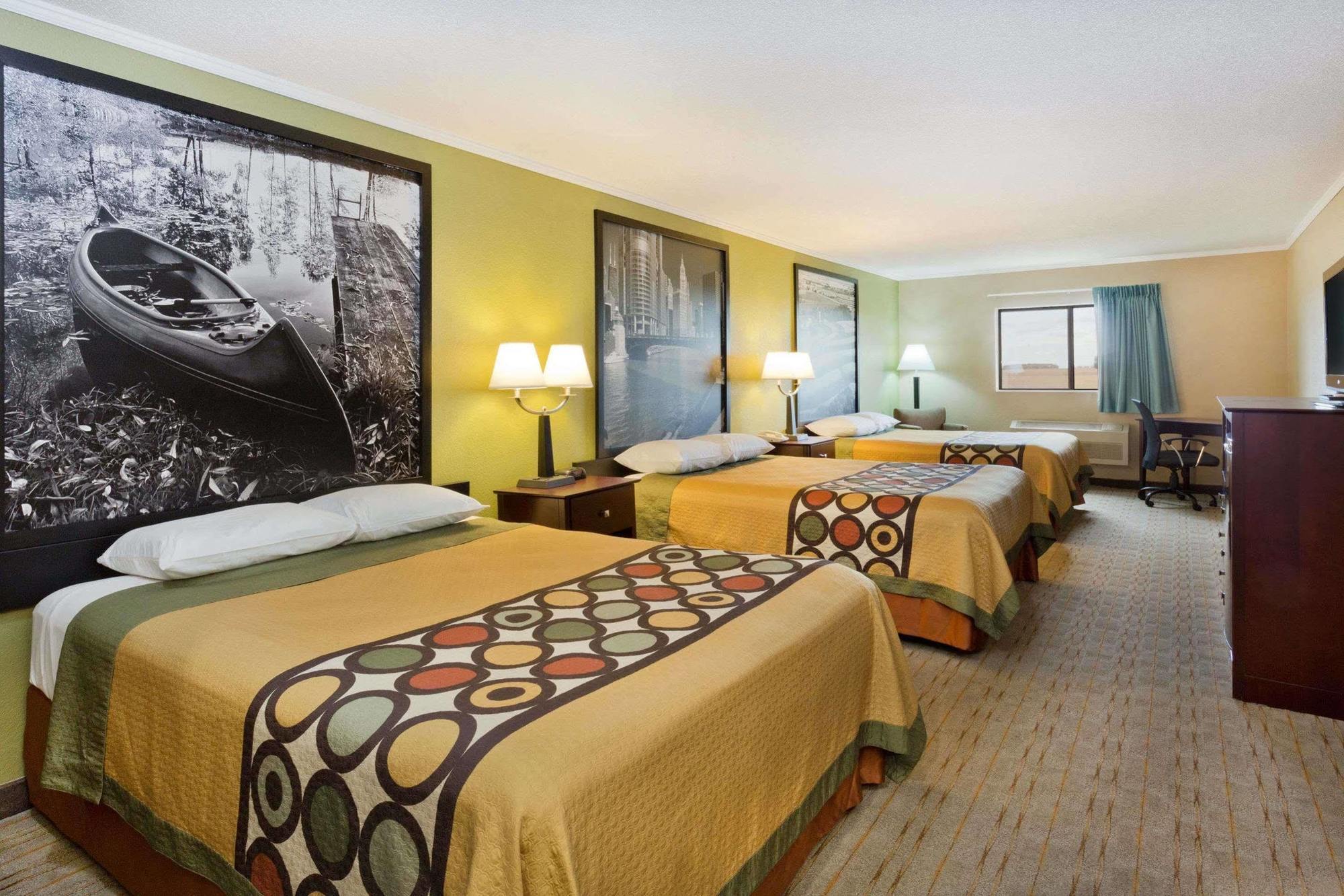 Super 8 By Wyndham Rochelle Hotel Buitenkant foto